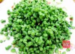 煎蛋豇豆角的做法图解1