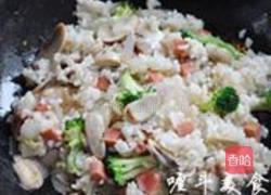 西兰花蘑菇焗饭的做法图解5