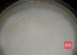 榨菜火腿糯米卷的做法图解2