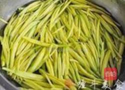 鲜黄花菜炒肉丝的做法图解3
