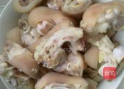 懒人秘制红烧猪蹄的做法图解3