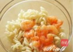 鲜虾桃仁螺丝粉的做法图解5