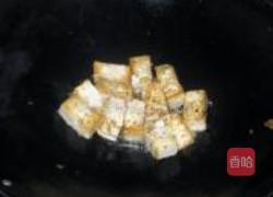 腊肉粒炒豆腐的做法图解3