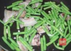 白肉炒豆角的做法图解7