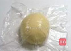 窝头小碗配芸豆碎的做法图解2