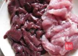 猪肝瘦肉夜香花汤的做法图解2