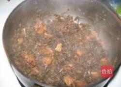 梅干菜烧鸡肉的做法图解8