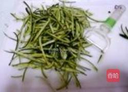 青椒炒瓜皮的做法图解2