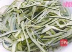 青椒炒瓜皮的做法图解5