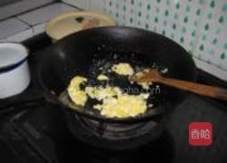 腊肠炒米饭的做法图解4