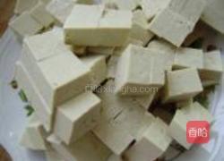 银杏烧豆腐的做法图解1