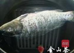 油泼鲤鱼的做法图解2