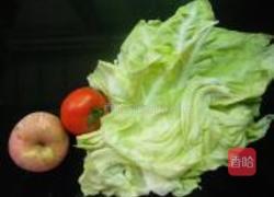 圆白菜番茄苹果汁的做法图解1