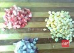 鲜桃玉米炒饭的做法图解1