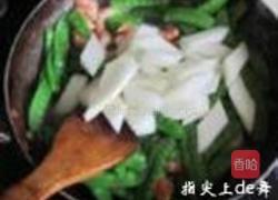 香瓜蜜豆虾仁的做法图解8