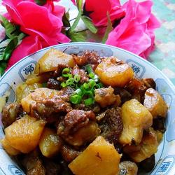 土豆烧牛肉的做法[图]