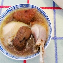 红菇土鸡汤的做法[图]