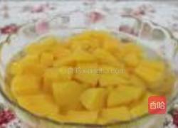 黄桃牛奶西米露的做法图解5