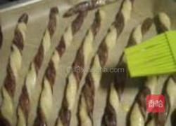 双色卷阿拉棒的做法图解12