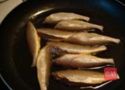 糖醋小黄鱼的做法图解5