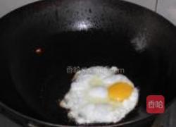 荷包蛋粉丝汤的做法图解1