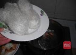 荷包蛋粉丝汤的做法图解2