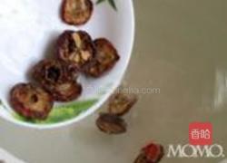 菊花山楂茶的做法图解3