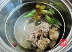 山药萝卜排骨汤的做法图解3