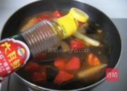 土豆番茄海带汤的做法图解6