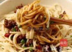 豆酱蒜香牛肉拌面的做法图解8
