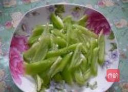 蒜薹小炒的做法图解3