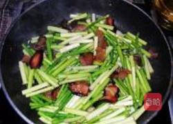 蒜薹小炒的做法图解6