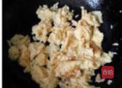 西红柿炒鸡蛋的做法图解4