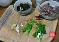 野山菌驴杂汤的做法图解1