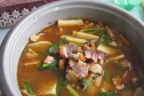 土豆腊肉炖火锅