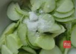 辣椒炒黄瓜的做法图解2