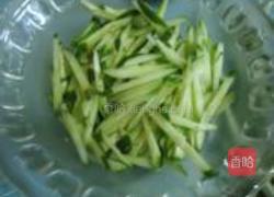 银耳拌黄瓜的做法图解2