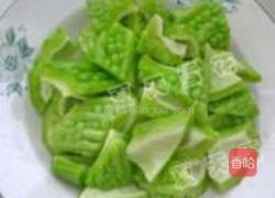 苦瓜排骨黄瓜汤的做法图解2