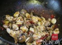 辣酱爆花蛤的做法图解8
