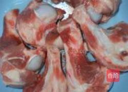 酱棒骨的做法图解1