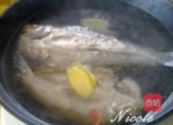 鲜鱼萝卜汤的做法图解4