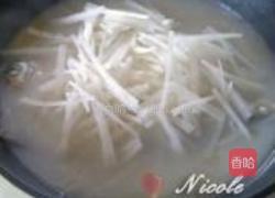 鲜鱼萝卜汤的做法图解5