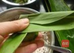 红豆花生蜜枣粽的做法图解7