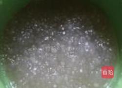 鲜奶银耳西米露的做法图解3