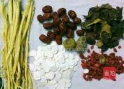 六味煲鸡汤的做法图解1