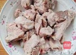 玉米葫芦瓜排骨汤的做法图解1
