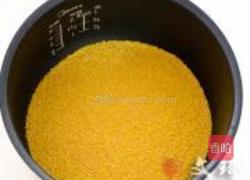 培根土豆焖小米的做法图解1