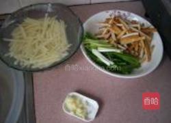 土豆炒香干的做法图解2