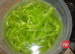 拌苦瓜的做法图解3