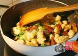 干煸腊味菜花的做法图解10